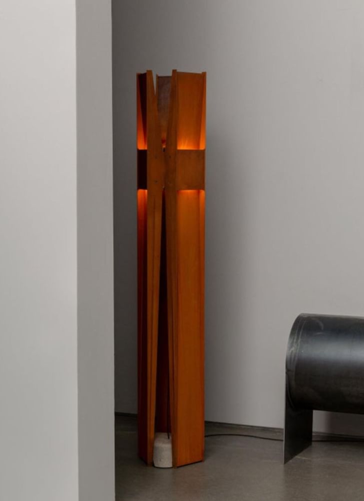 A N D Vector Floor Lamp