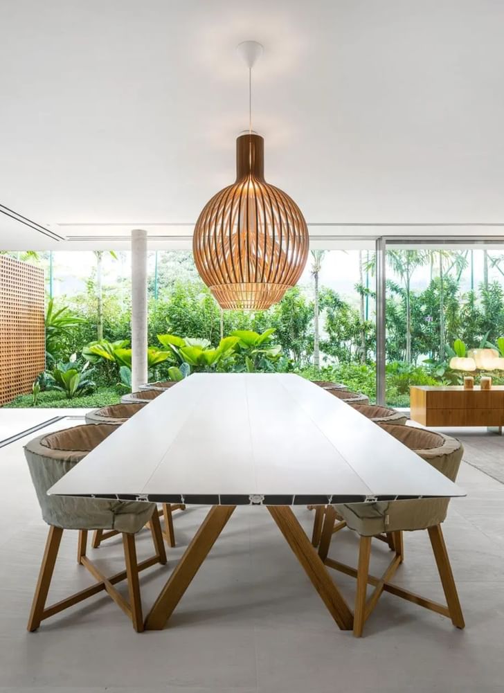 BD Barcelona Table B Wooden Leg