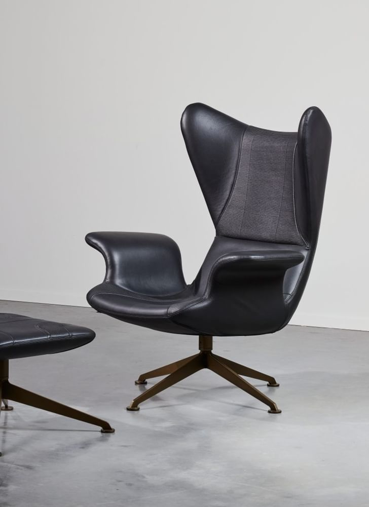 Diesel Living With Moroso Longwave Swivel Armchair
