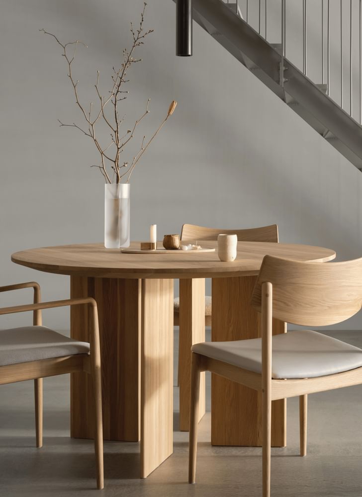 Karimoku A DT03 Dining Table