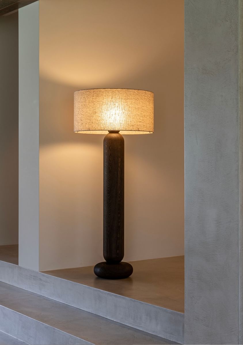 Jeroen de Ruddere CL140 Gustan Oak Gentle Chestnut Brown Haute Living