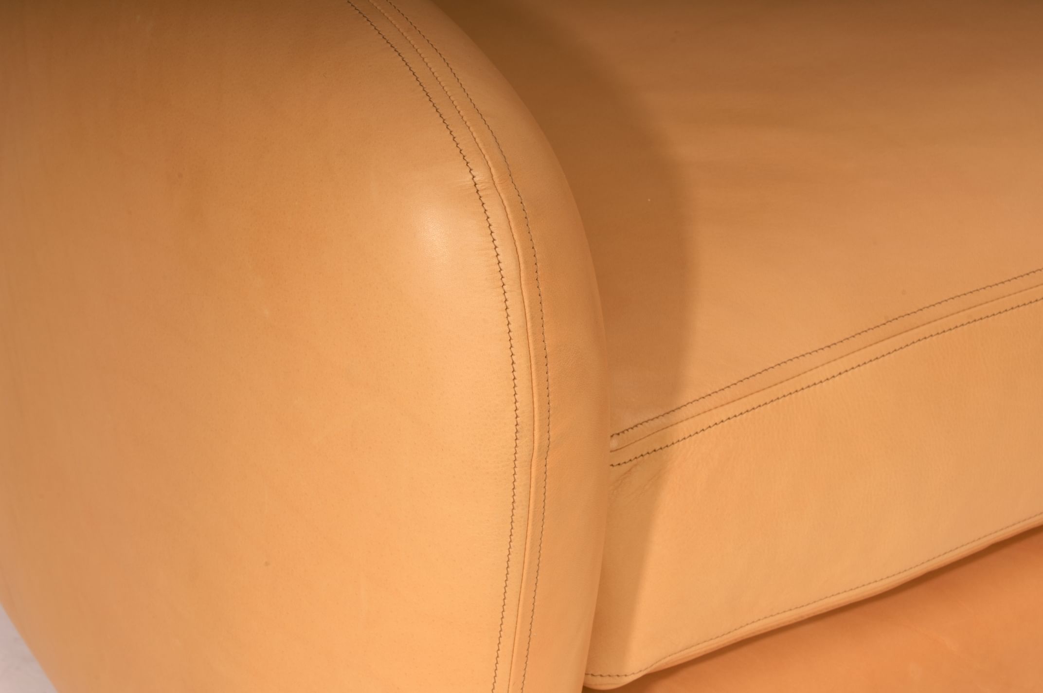 SCP Double saddle stitch detail