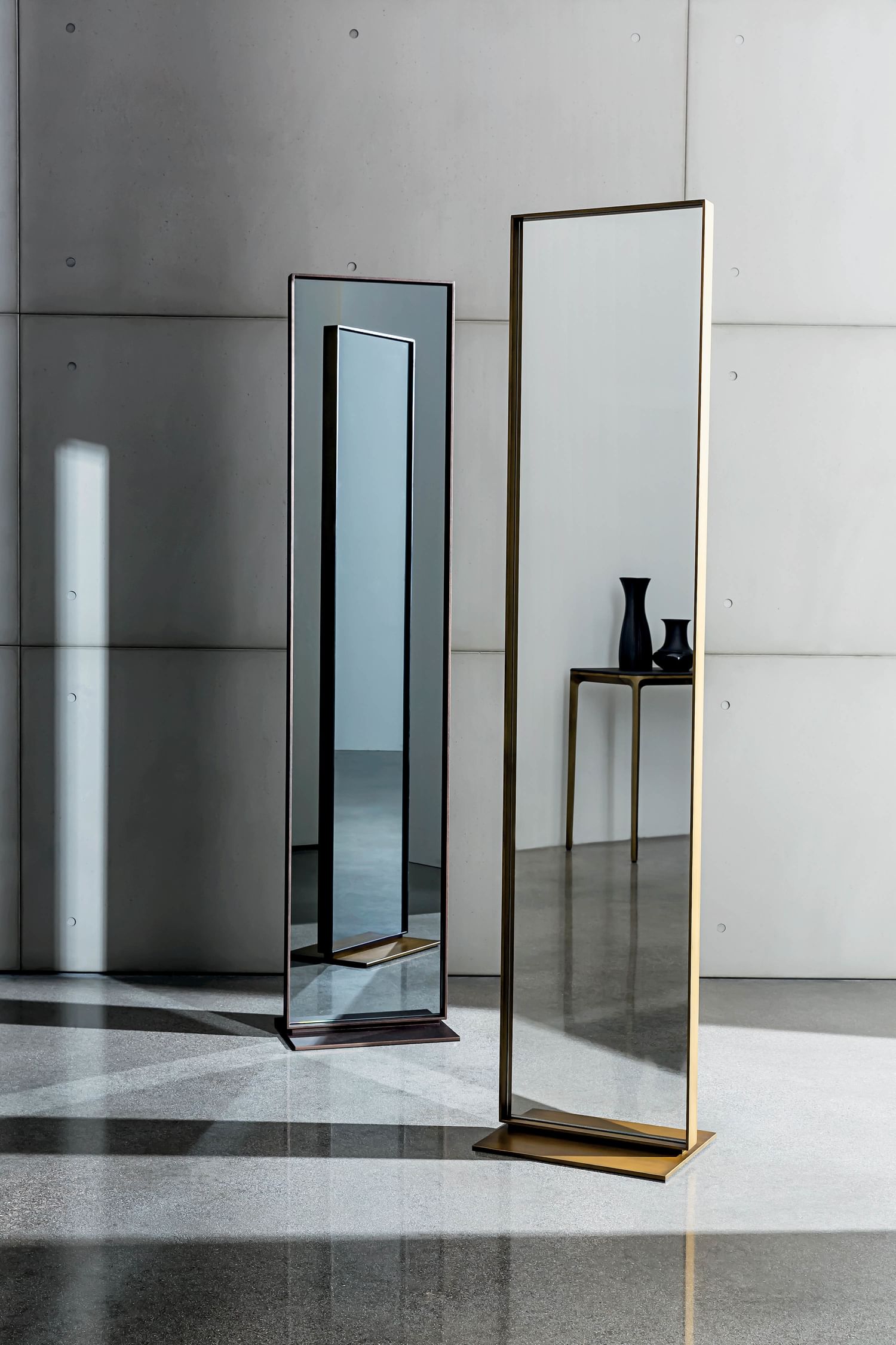 Sovet Visual Freestanding Mirror