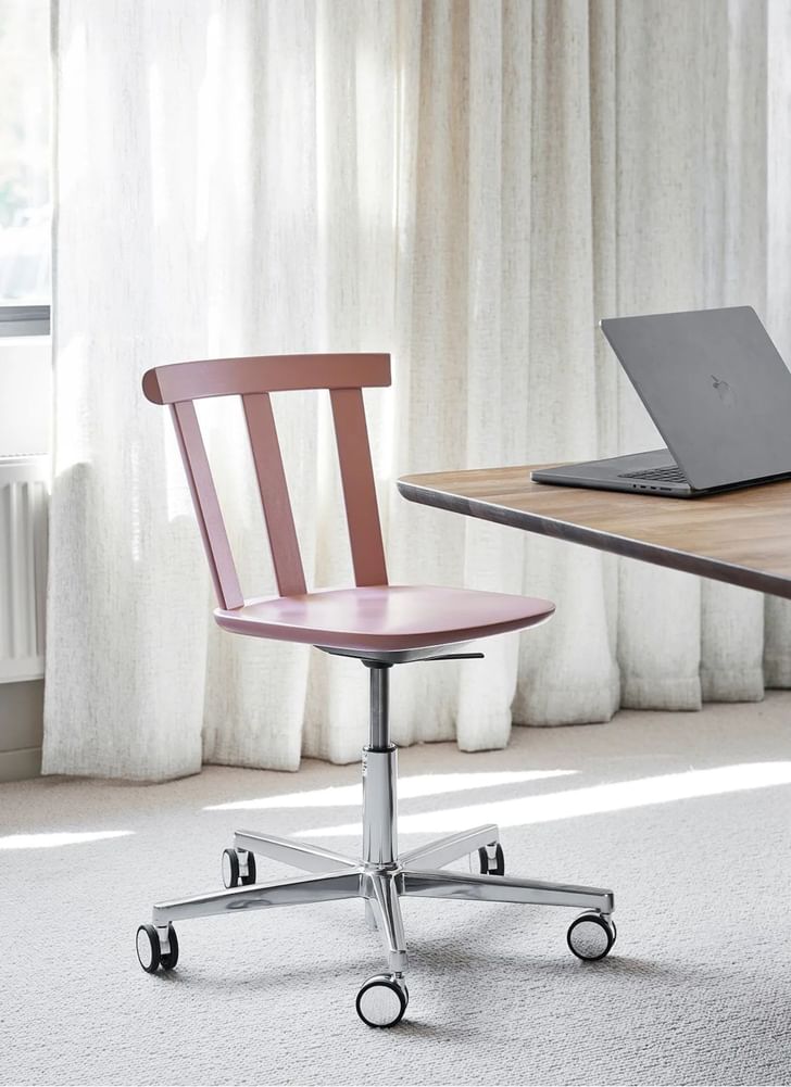 Stolab Alt Birch Swivel Task Chair Pink
