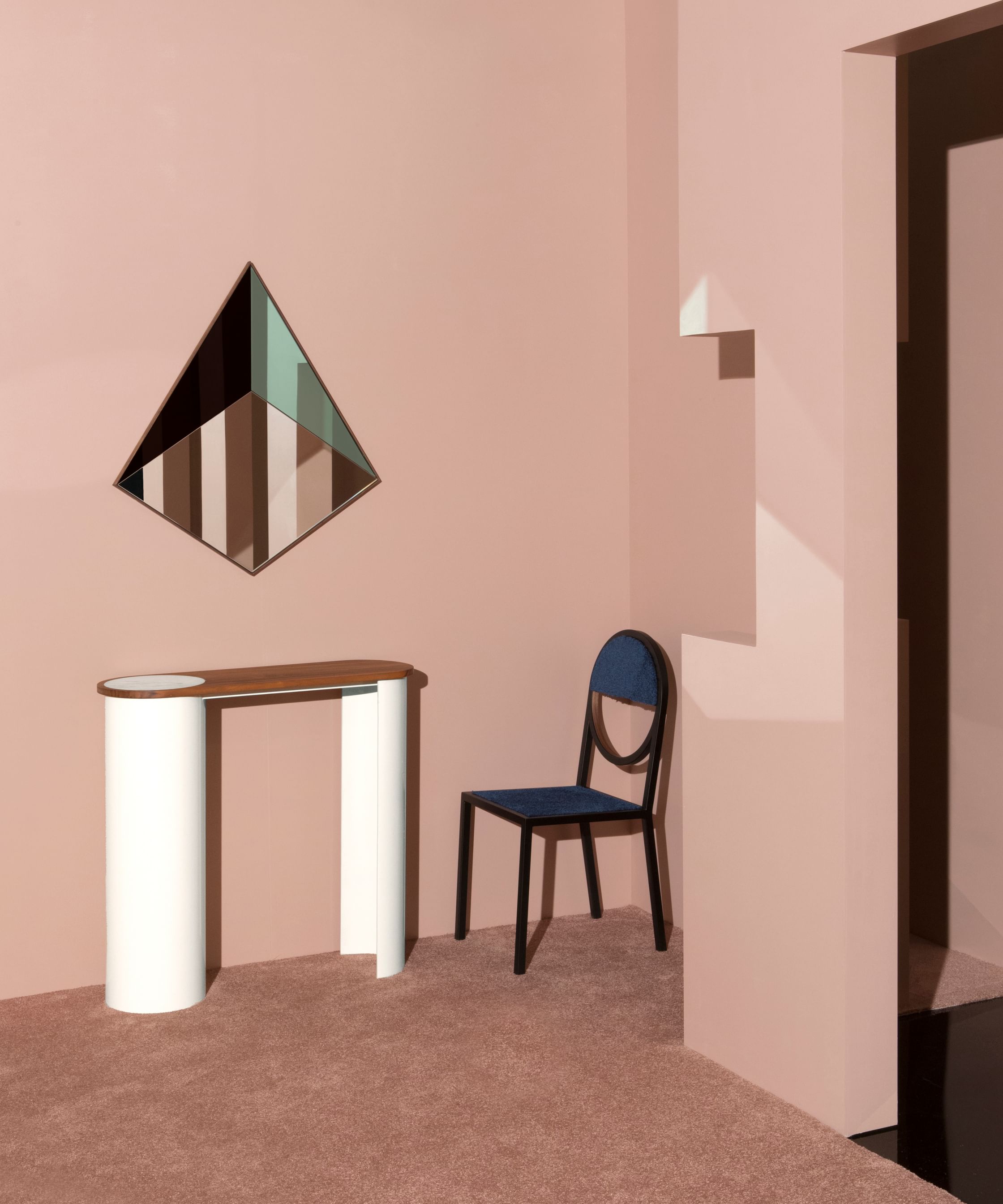 Pyramid Mirror Photo By Charlie Schuck 1
