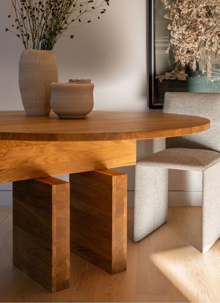 Resident Plane Round Dining Table