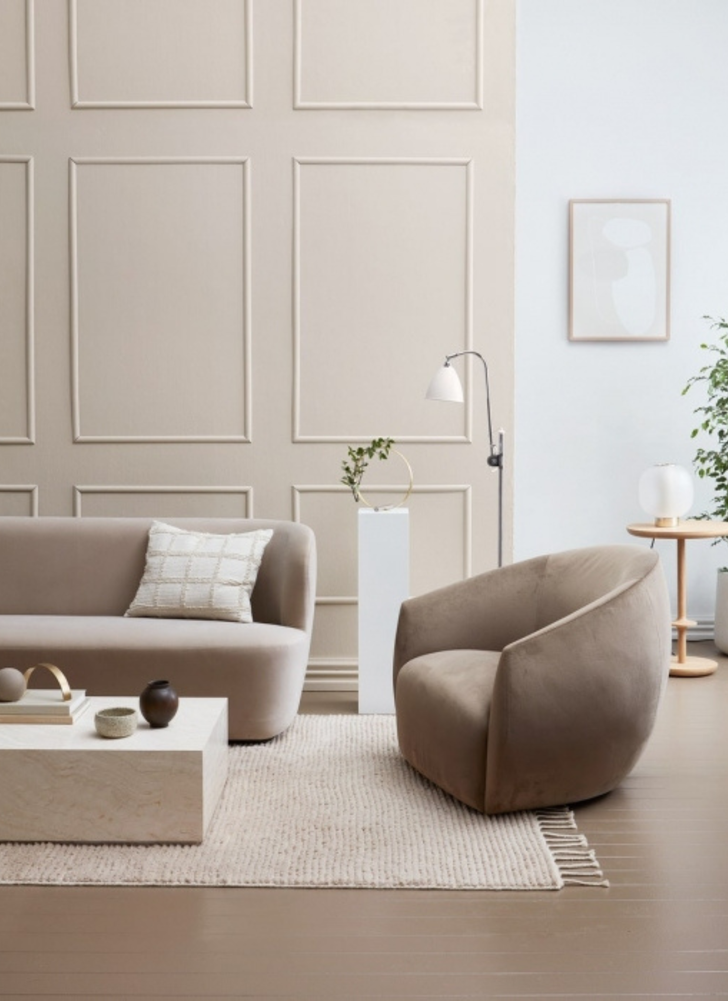 Wendelbo Lobby Chair