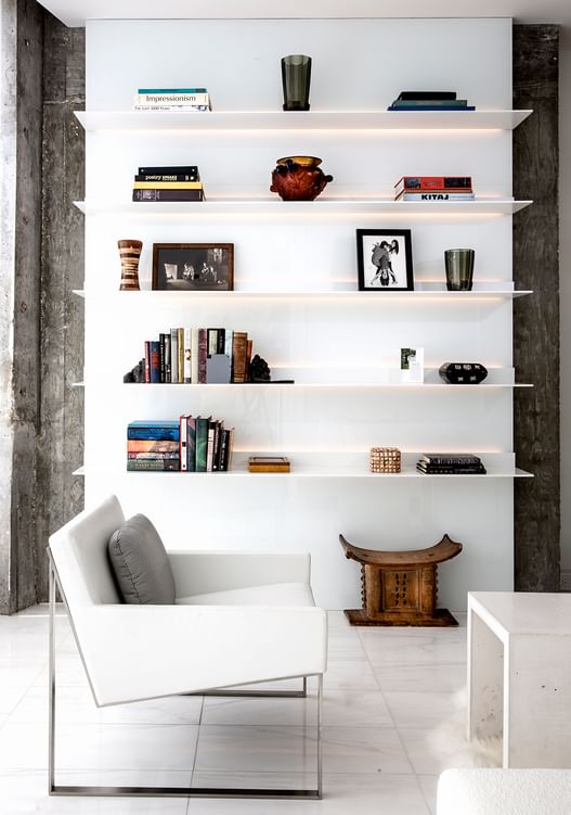 Vaintrub Residence Book Shelf