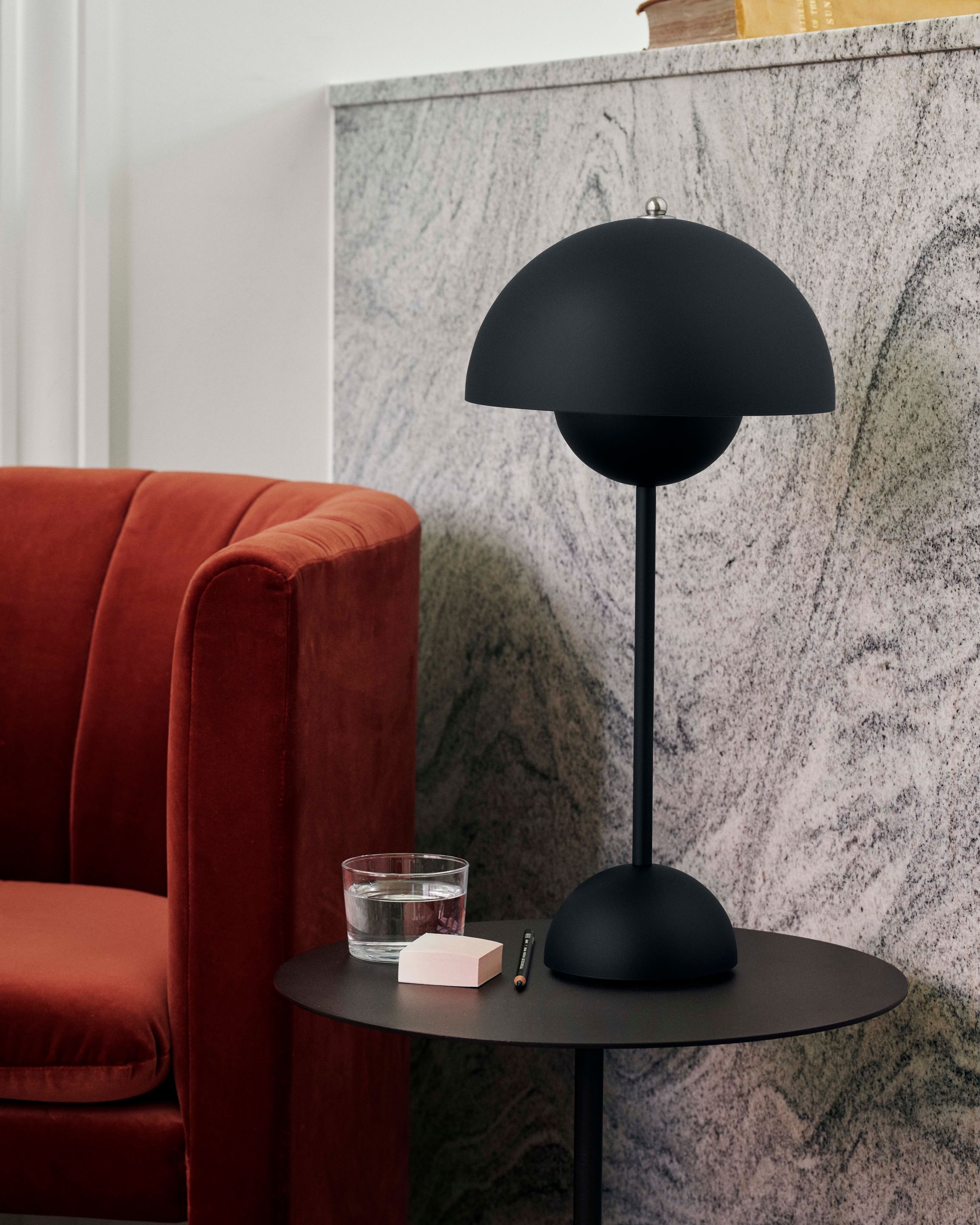 Andtradition flowerpot vp3 black haute living