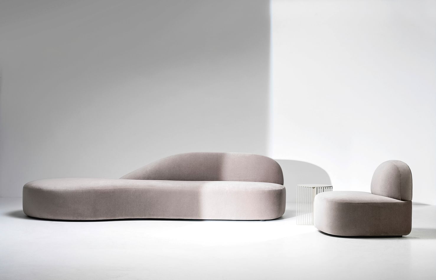 Lacividina guest sofa white haute living