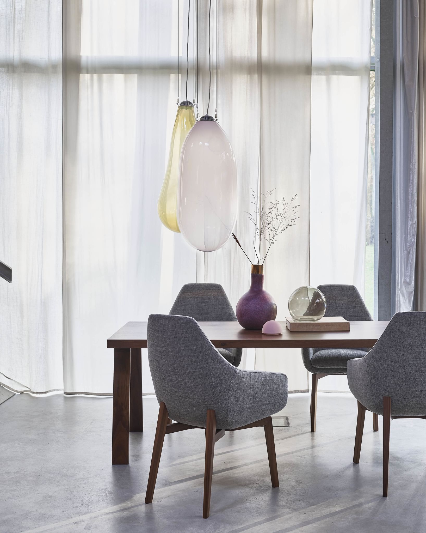 Montis vico chair insitu haute living