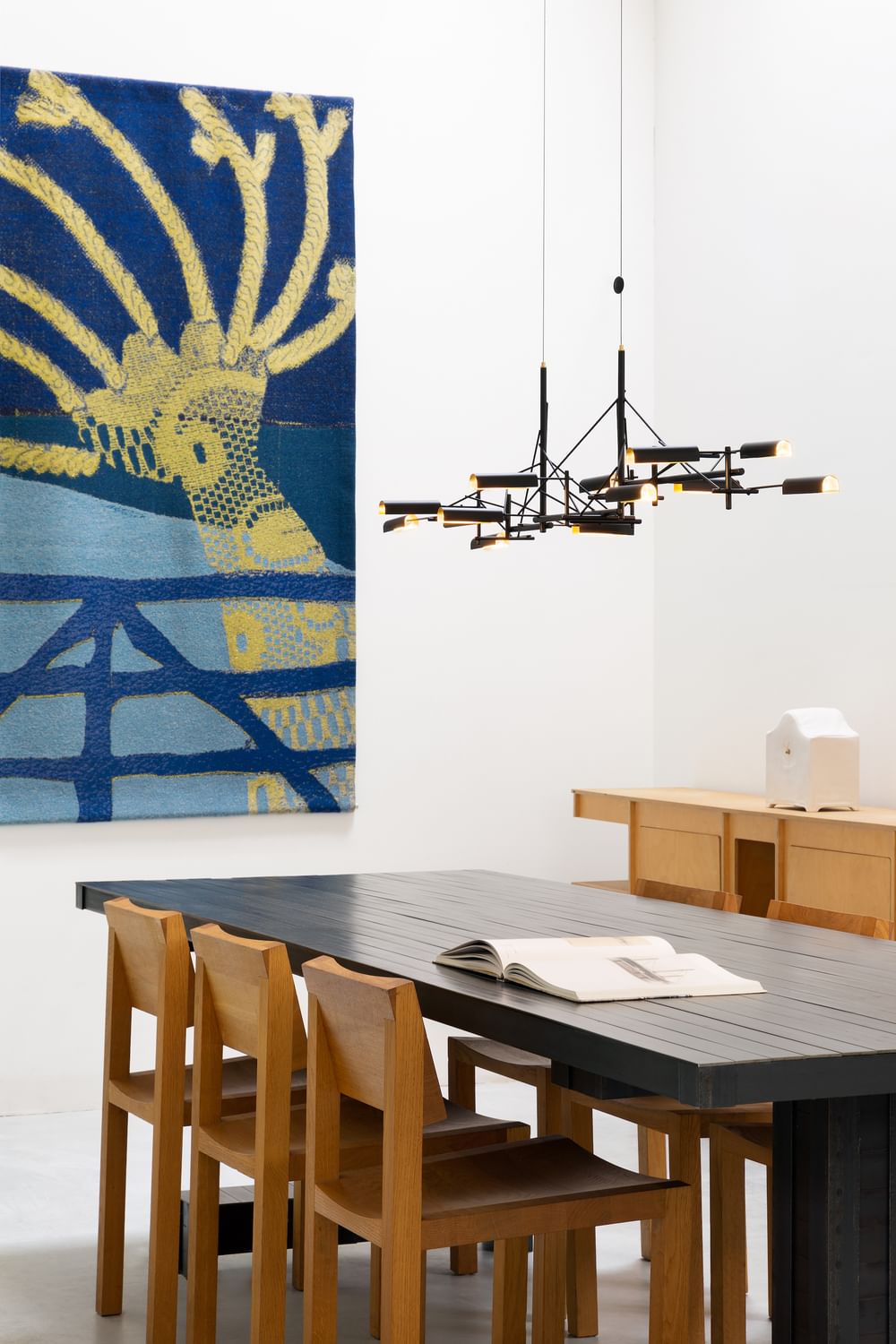 Moooi tinkering light insitu dining haute living