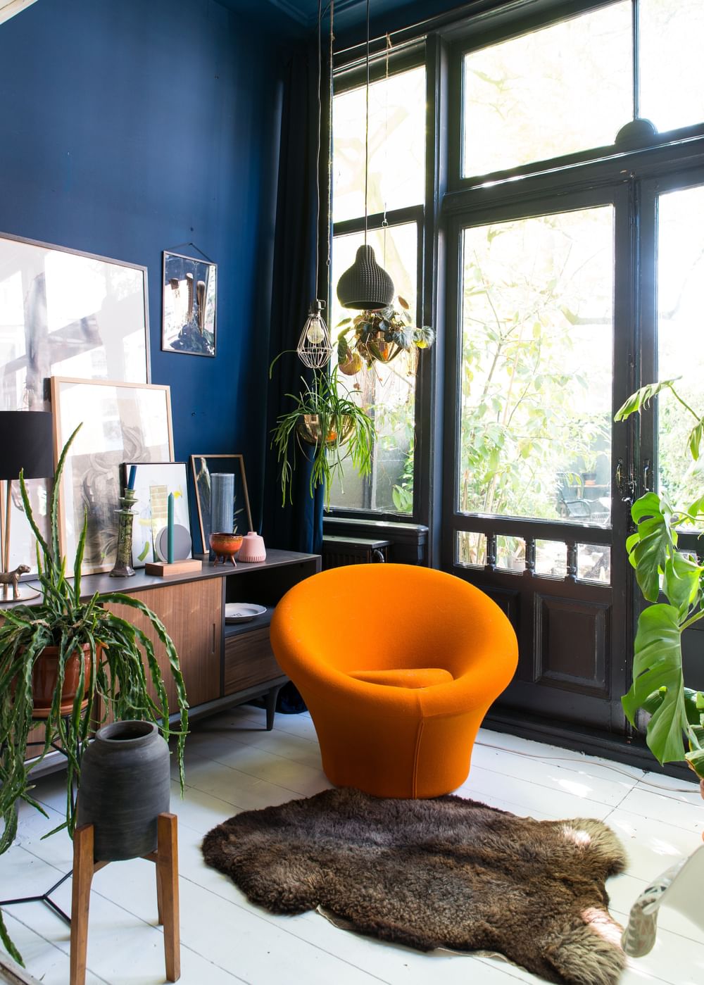 Mushroom-chair-by-artifort-available-at-haute-living