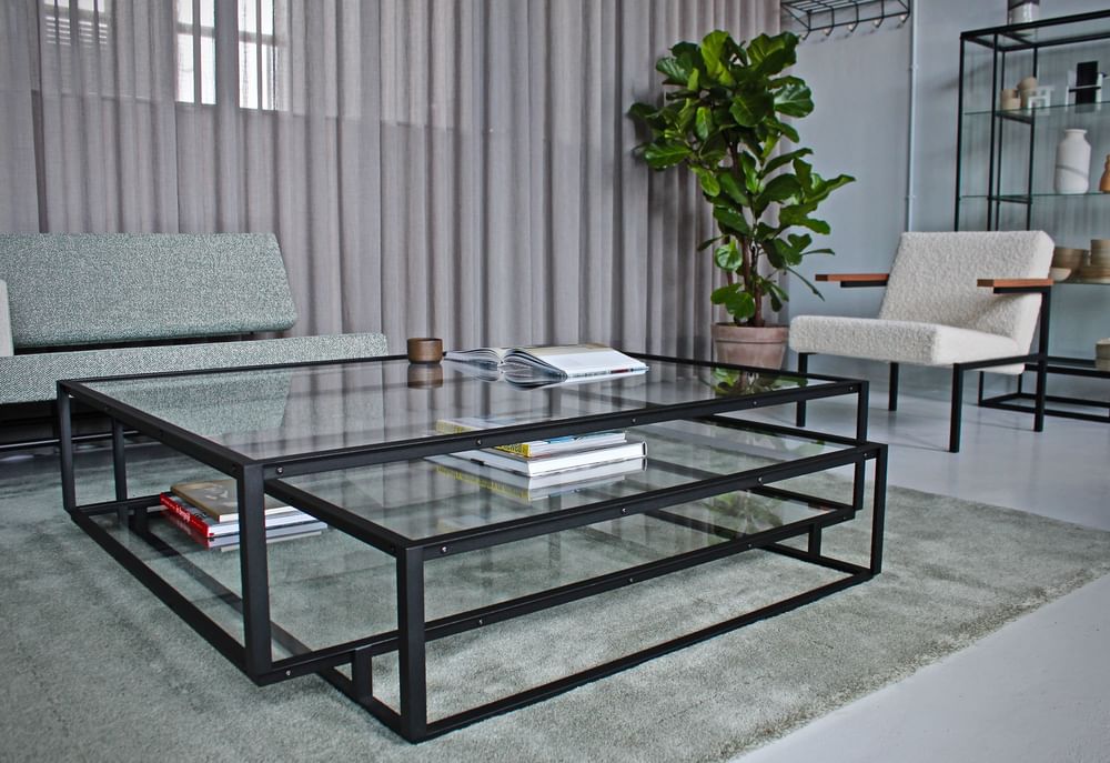 In 2021, the Tangled Square coffee table was added to Carolina Wilcke‘s Tangled series by Spectrum. The square coffee table is ideal in a spacious seating area, for example in combination with a large corner sofa.