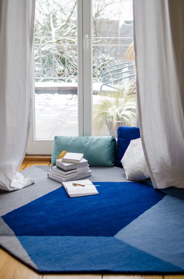 Puik design iso rug hexagon blue insitu haute living