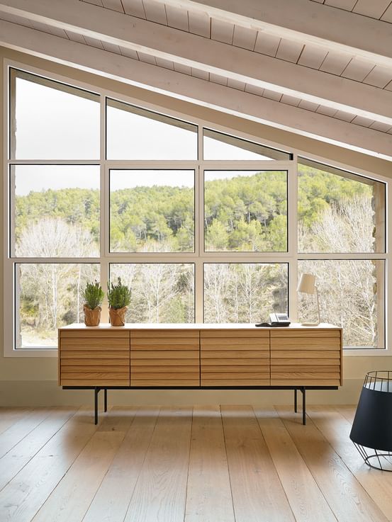 Punt furniture sussex insitu window front haute living