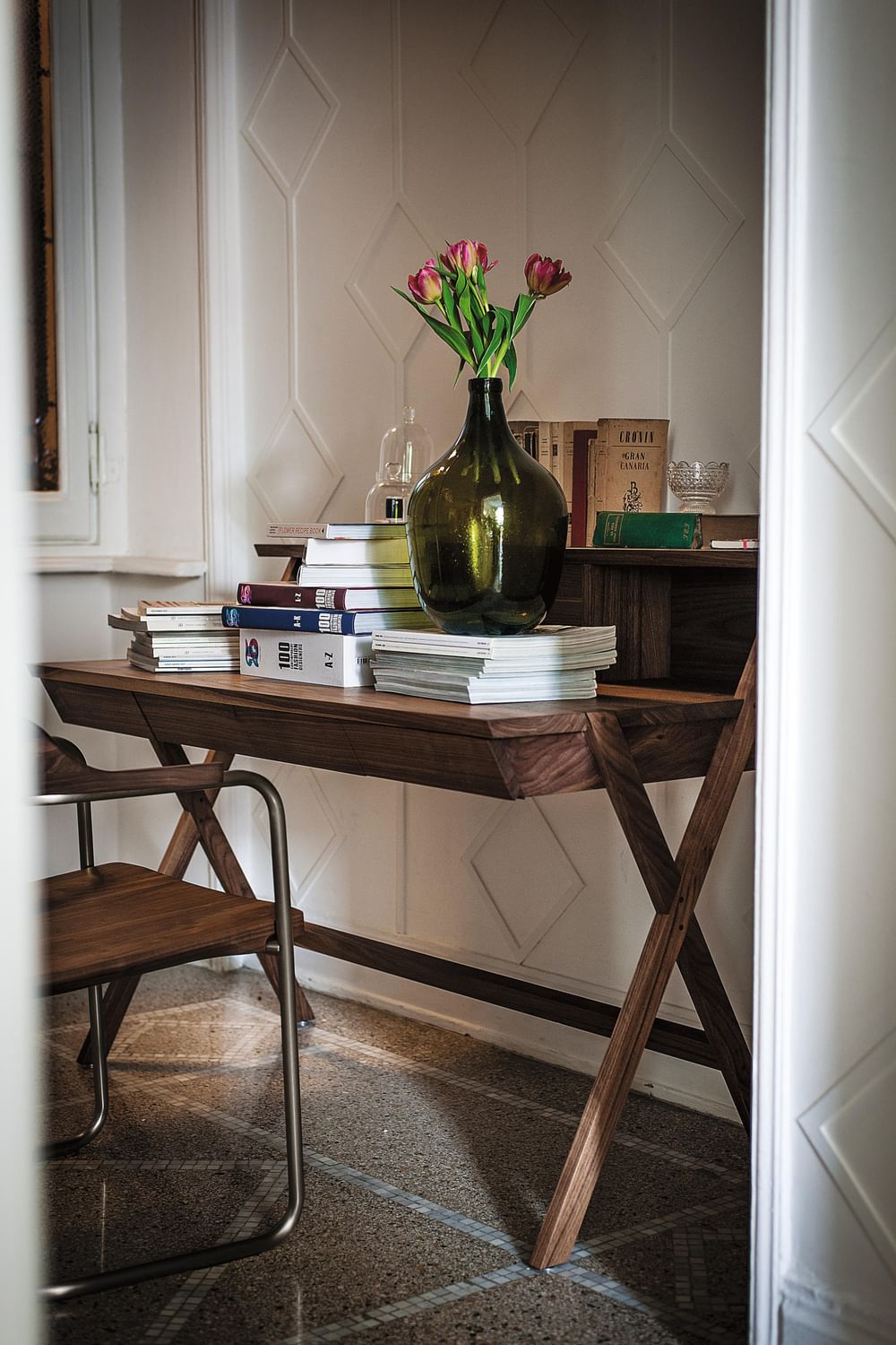 Riva 1920 navarra desk insitu haute living