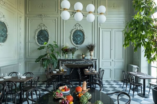 Ton Dining Room Restaurant 2