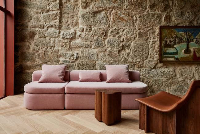 Dela espada sirius sofa hero