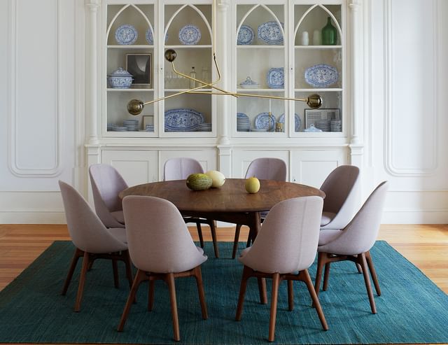 1 Solo Round Table And Solo Dining Chair And Lattice Light By Neri Hu Photo By Yuki Sugiura