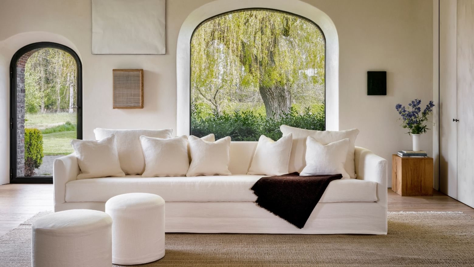 Collett Victor Felix Sofa White