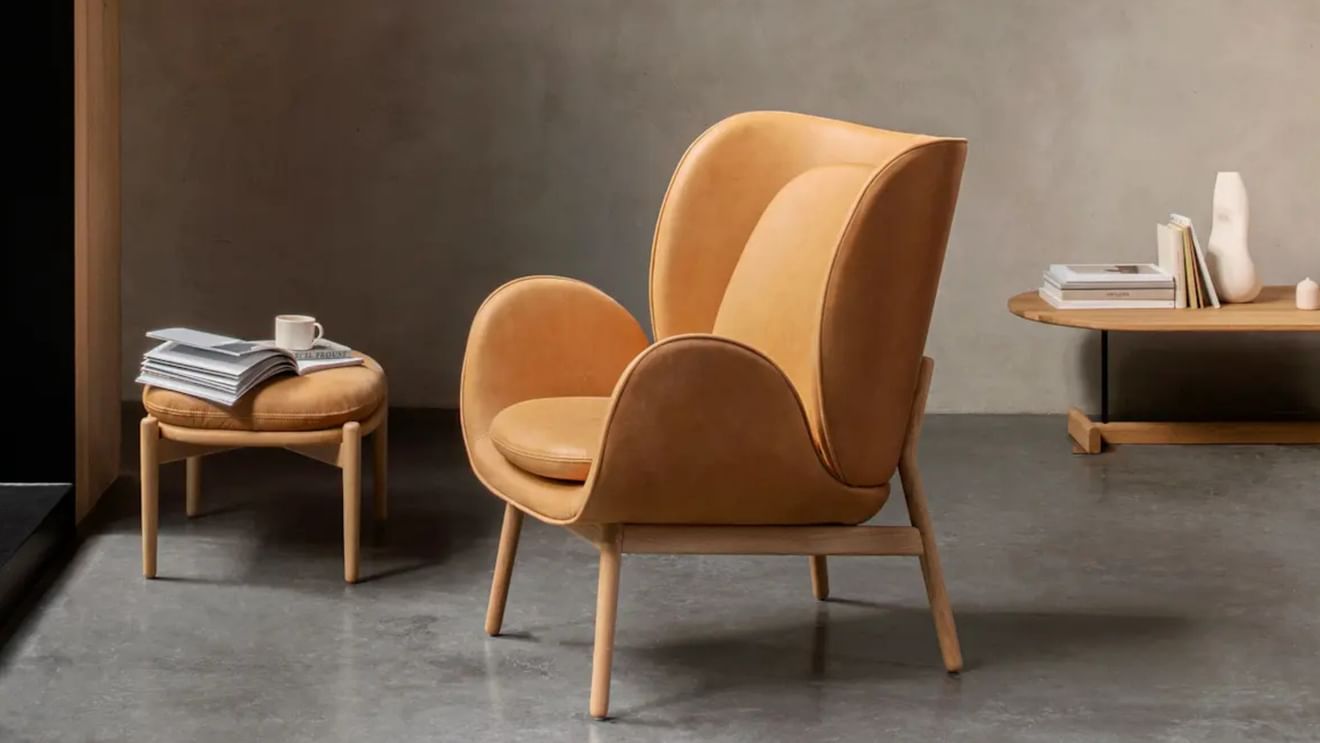 Fogia Embrace Lounge Armchair