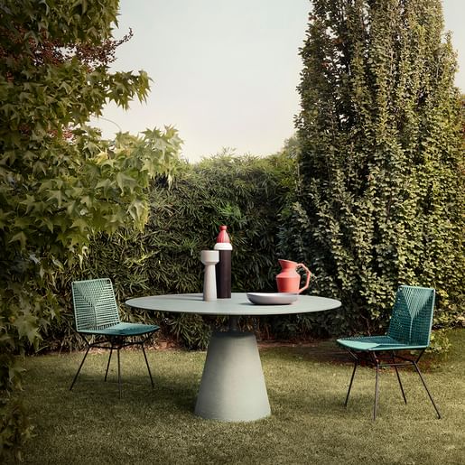 椅子 Naoki Neil Twist Outdoor Dining Chair by MDF Italia | Haute Living