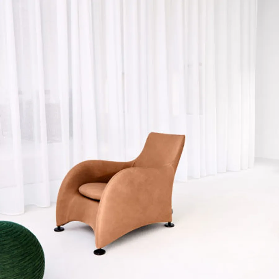 Montis Loge Chair, buy Loge Chair by Montis | Haute Living